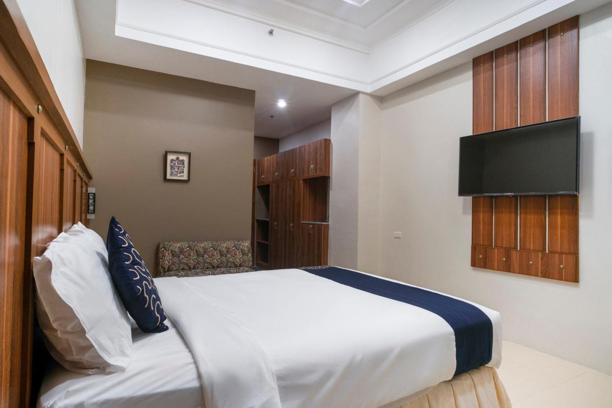 Capital O 460 World Palace Hotel Davao City Extérieur photo