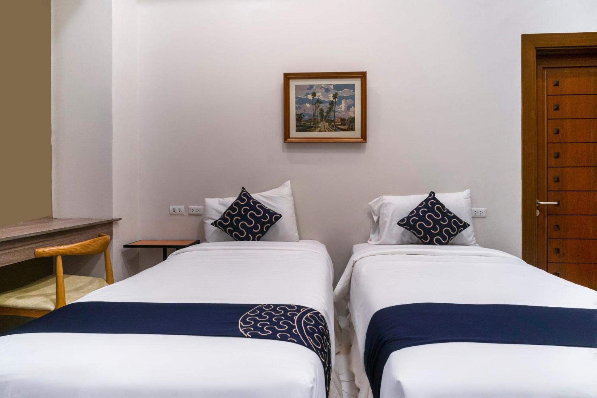 Capital O 460 World Palace Hotel Davao City Extérieur photo