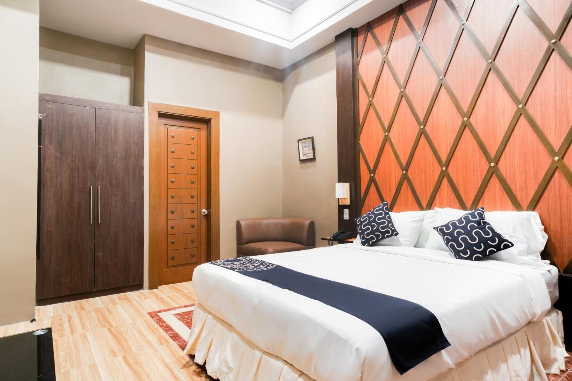 Capital O 460 World Palace Hotel Davao City Extérieur photo